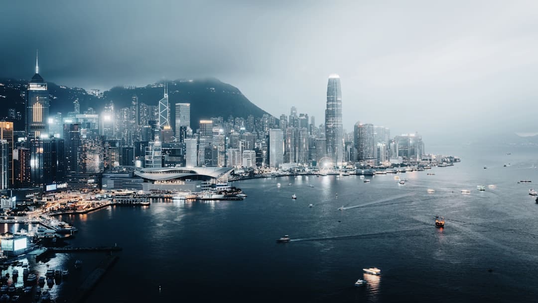 国乒队员机场露脸 王楚钦与肖战忘年交引重视